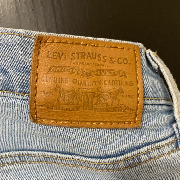 Levi's | Women's Premium Wedgie Icon Fit Light Wash Denim Jeans | Sz 32 - Picture 9 of 16